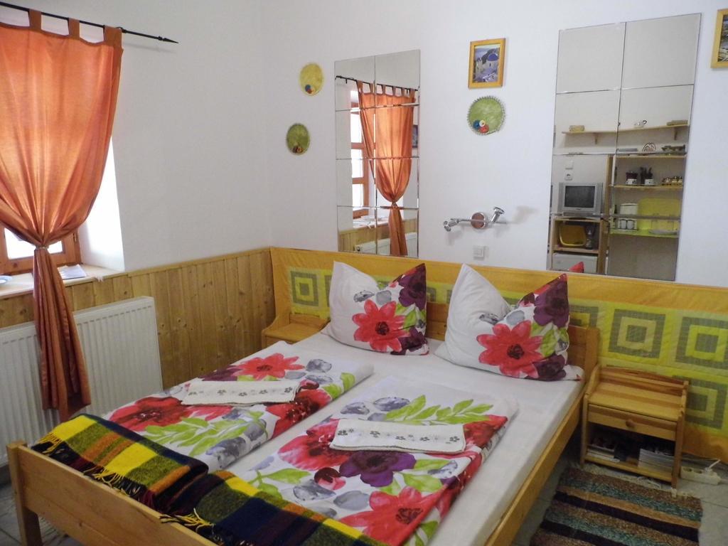 Bakonyi Apartmanhaz Epleny Bagian luar foto